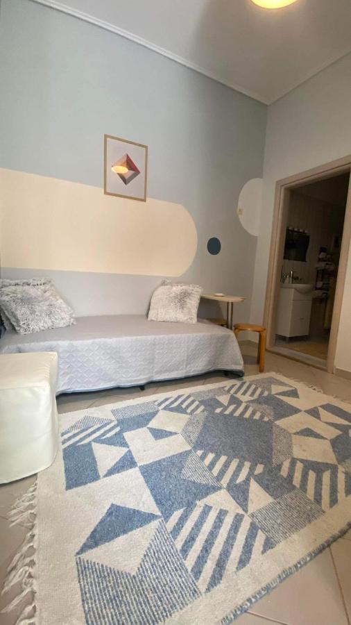 Cozy Minimal Apartment พีเรียส ภายนอก รูปภาพ