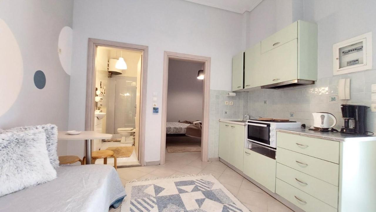 Cozy Minimal Apartment พีเรียส ภายนอก รูปภาพ
