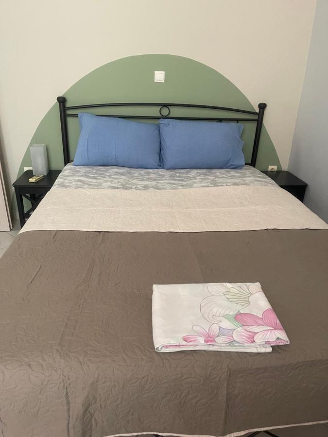 Cozy Minimal Apartment พีเรียส ภายนอก รูปภาพ